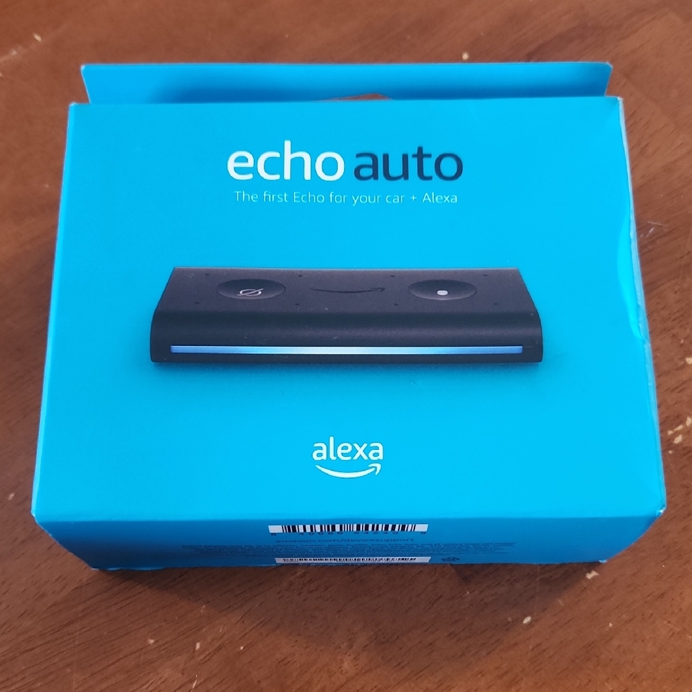 Amazon Echo Auto smart assistant for vehicles, 2019 Device